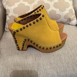 Dingo mules suede new size 7.5